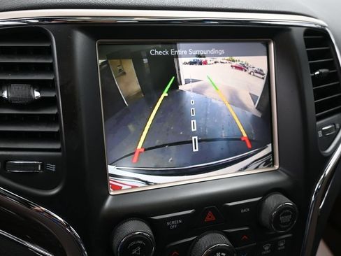 Used 2015 Jeep Grand Cherokee Overland AWD/4WD image 36