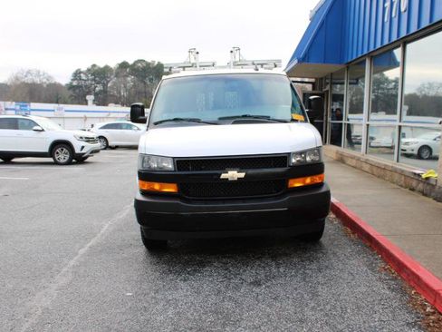 Used 2020 Chevrolet Express 2500 RWD 2500 135 w/ Driver Convenience Package image 2