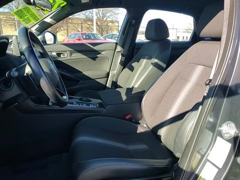 Used 2023 Honda Civic Sport image 10