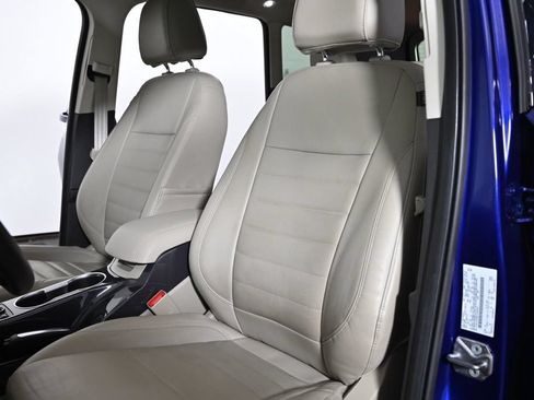 Used 2015 Ford Escape Titanium AWD/4WD image 23