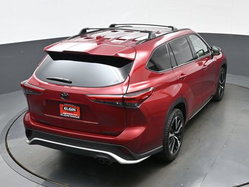 Used 2022 Toyota Highlander XSE AWD/4WD image 41