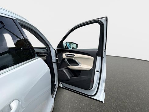 Used 2025 Audi Q5 Premium Plus image 21