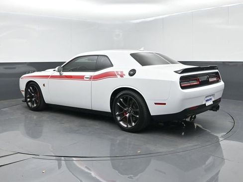 Used 2022 Dodge Challenger R/T Scat Pack RWD image 6