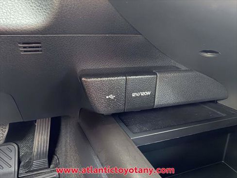 Certified 2024 Toyota Camry SE AWD/4WD image 24