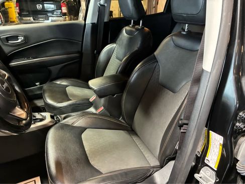 Used 2020 Jeep Compass Latitude w/ Cold Weather Group image 16
