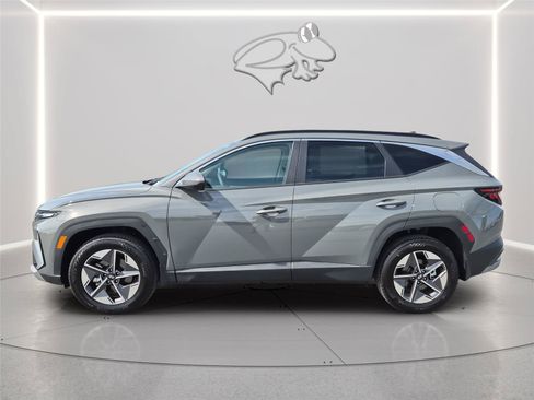 Used 2026 Hyundai Tucson SEL AWD/4WD image 2