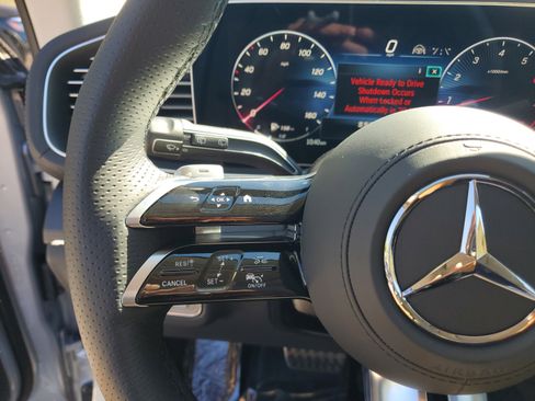 Certified 2026 Mercedes-Benz GLS 450 4MATIC image 32
