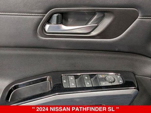 Certified 2024 Nissan Pathfinder SL AWD/4WD image 16