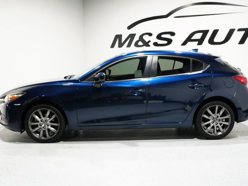 Used 2018 MAZDA MAZDA3 Touring image 5