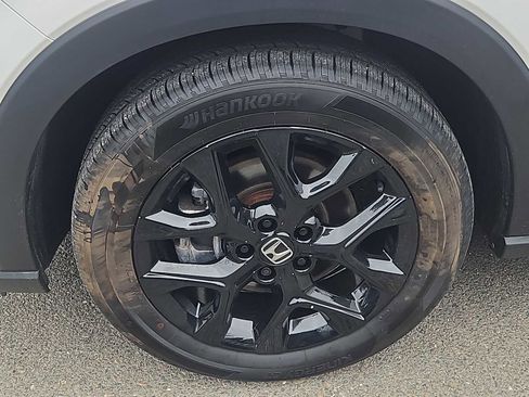 Certified 2025 Honda HR-V Sport image 7
