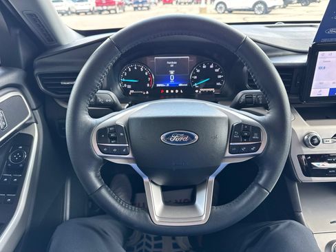Certified 2023 Ford Explorer XLT AWD/4WD image 27