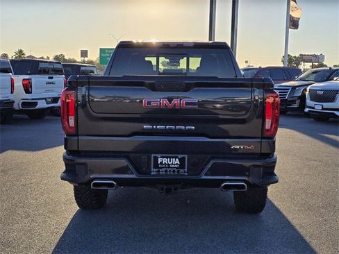 Used 2022 GMC Sierra 1500 AT4 w/ AT4 Premium Package image 6