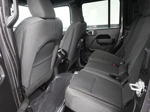 New 2026 Jeep Gladiator Sport image 11