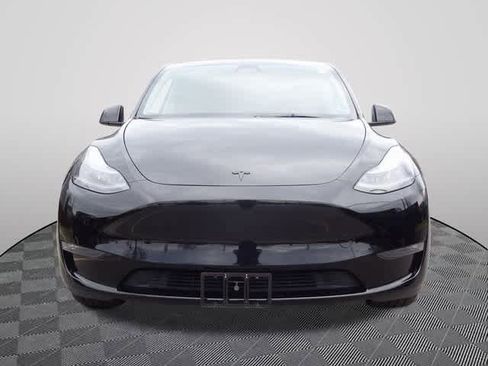 Used 2025 Tesla Model Y Long Range image 4