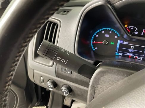 Used 2017 Chevrolet Colorado Z71 image 13