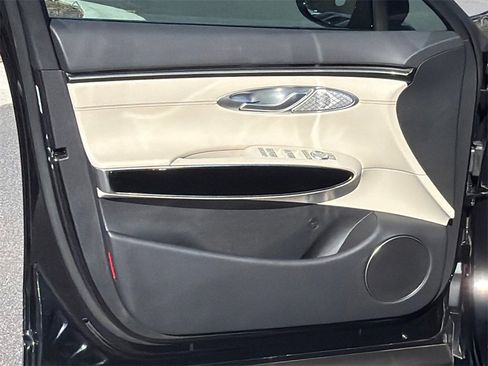 Used 2026 Genesis GV70 2.5T image 10