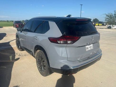 Certified 2024 Nissan Rogue Platinum w/ Platinum Premium Package AWD/4WD image 2