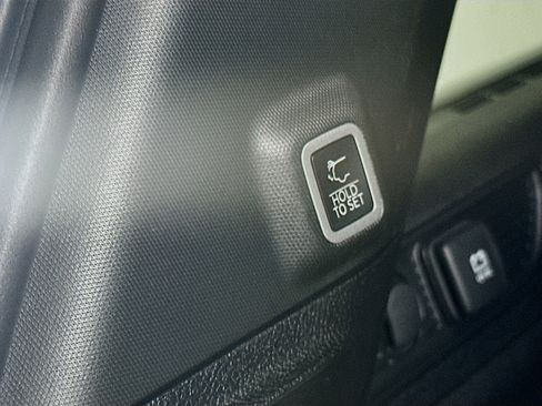 Used 2023 Jeep Grand Cherokee Altitude image 28