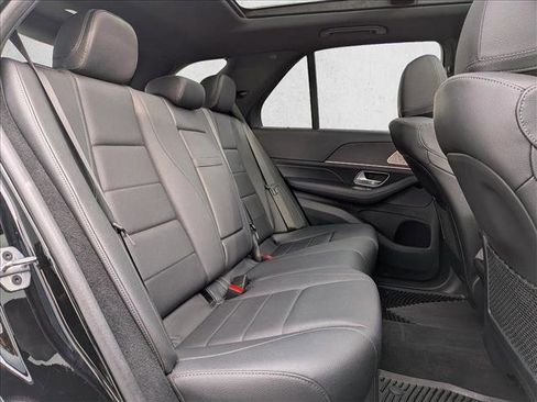 Used 2022 Mercedes-Benz GLE 350 4MATIC image 23