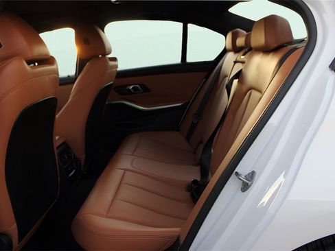 Used 2025 BMW 330i Sedan image 16