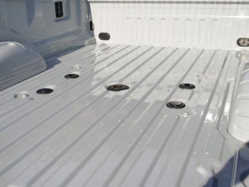 Used 2025 Ford F450 Platinum w/ FX4 Off-Road Package image 42