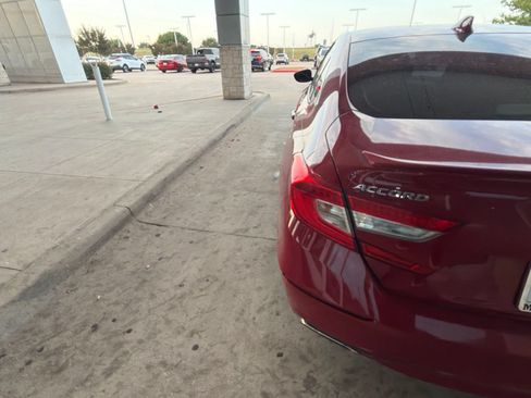 Used 2018 Honda Accord Sport image 6