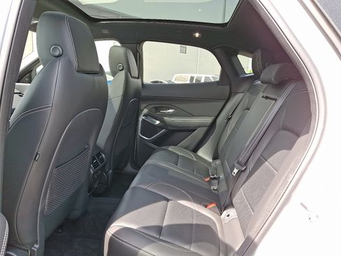 Used 2024 Jaguar E-PACE R-Dynamic SE AWD/4WD image 5