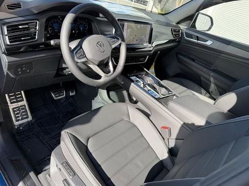 New 2025 Volkswagen Atlas Cross Sport SEL R-Line image 2