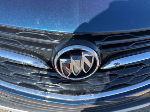 Used 2021 Buick Encore GX Select FWD image 11