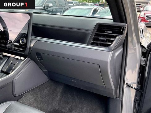Used 2024 Lexus GX 550 w/ Accessory Package (Z1) AWD/4WD image 16