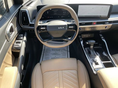 New 2026 Kia Sorento SX Prestige w/ Olive Brown Leather Package image 25