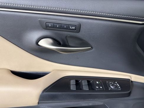 Used 2020 Lexus ES 350 w/ Premium Package image 24