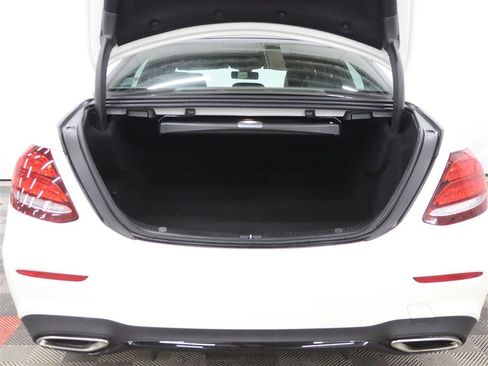 Used 2019 Mercedes-Benz E 450 4MATIC Sedan image 6