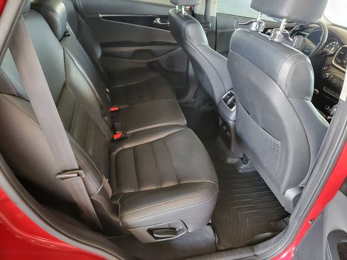 Used 2018 Kia Sorento EX AWD/4WD image 7