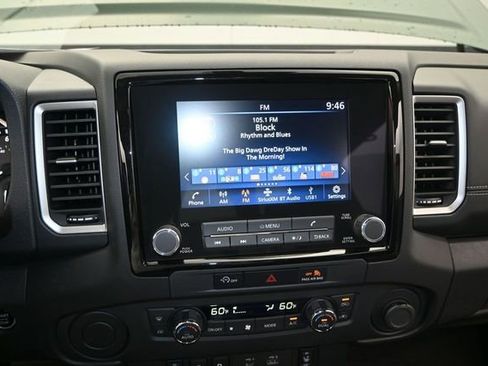 Used 2024 Nissan Frontier SV w/ SV Convenience Package RWD image 9