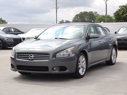 Used 2009 Nissan Maxima 3.5 SV w/ Premium Pkg FWD image 3