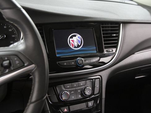 Certified 2022 Buick Encore Preferred w/ Safety Package image 9