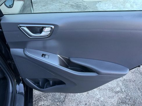 Used 2022 Hyundai Ioniq Blue image 19