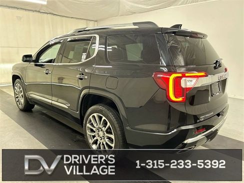 Used 2023 GMC Acadia Denali w/ Denali Ultimate Package image 7