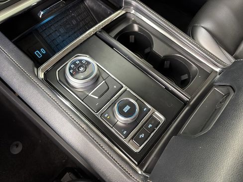 Certified 2022 Ford Expedition XLT image 22