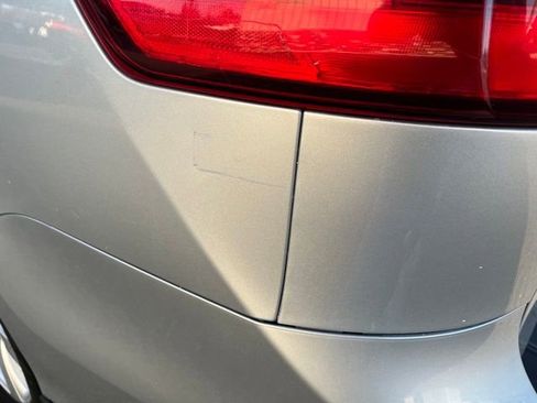 Used 2020 Toyota Sienna LE image 11