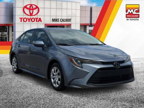Used 2024 Toyota Corolla LE FWD image 7