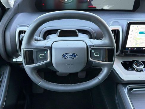 Certified 2025 Ford Expedition Max Active AWD/4WD image 17