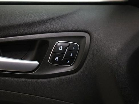 Used 2018 Ford Escape Titanium w/ Ford Safe & Smart Package image 16