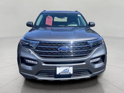 Certified 2024 Ford Explorer XLT w/ Equipment Group 202A AWD/4WD image 3