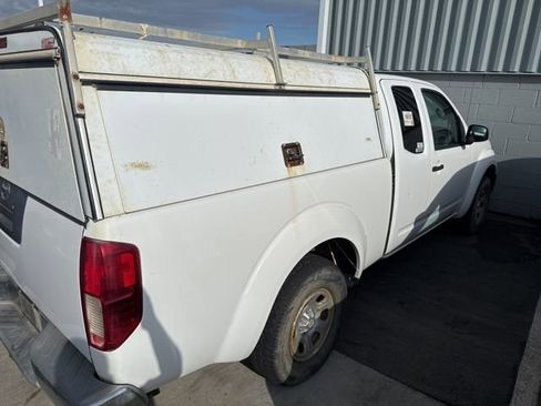 Used 2012 Nissan Frontier S w/ S Preferred Pkg image 3