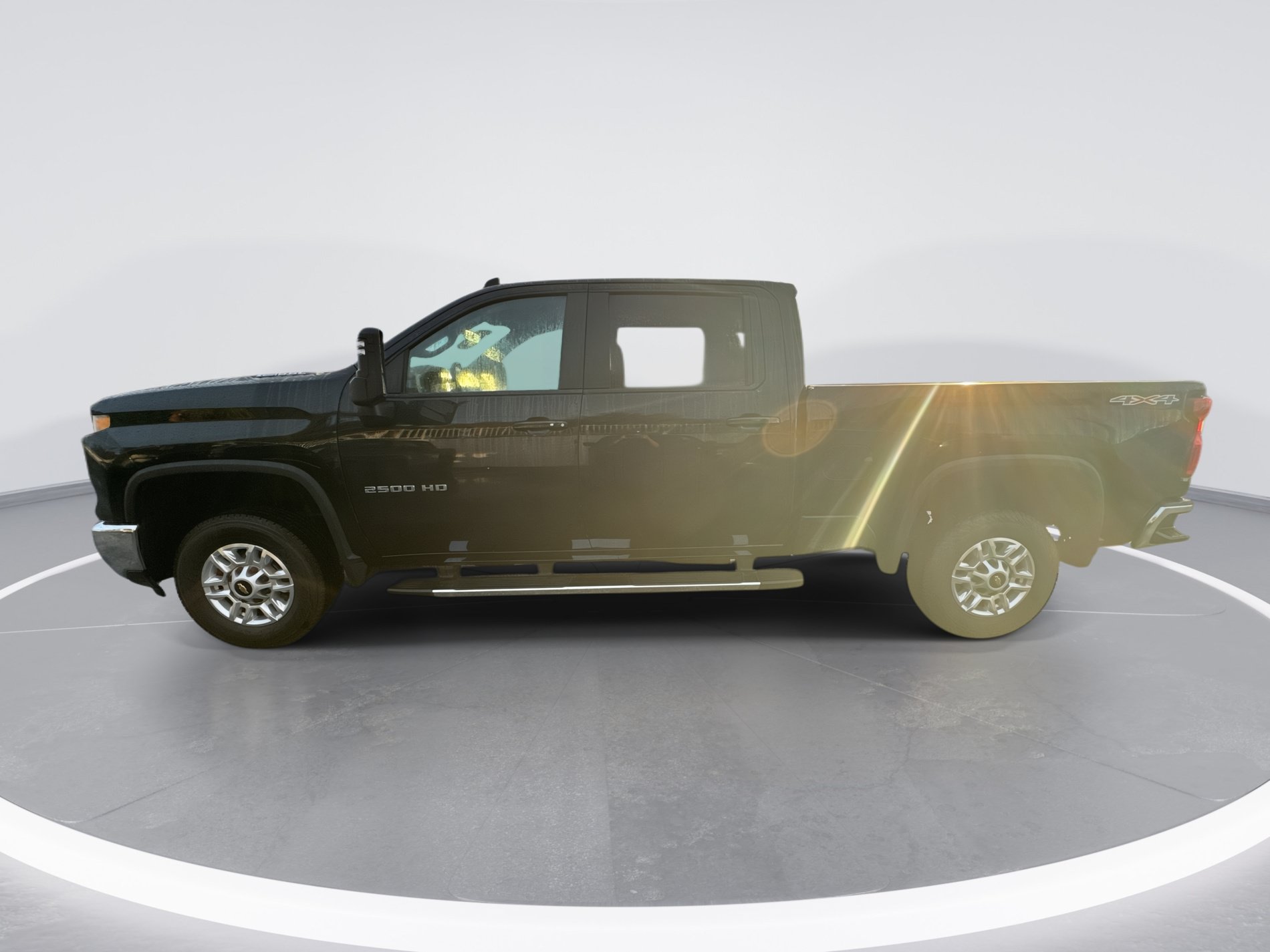 Used 2025 Chevrolet Silverado 2500 LT w/ Convenience Package AWD/4WD image 7