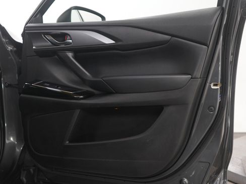 Used 2023 MAZDA CX-9 Touring image 9