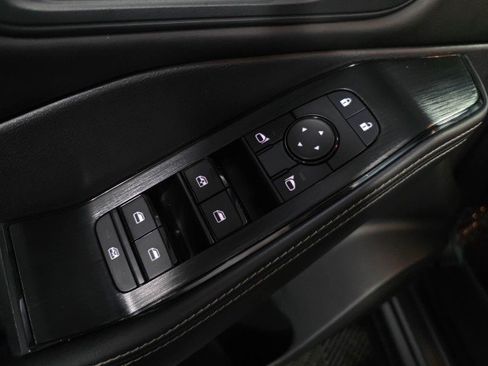 Used 2022 Nissan Rogue SV w/ SV Premium Package image 29