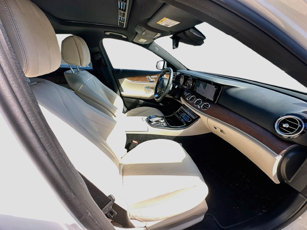 Used 2017 Mercedes-Benz E 300 4MATIC image 30